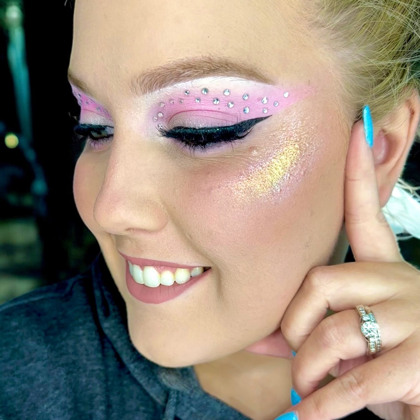 Ray of Light – Duochrome Highlighter Palette